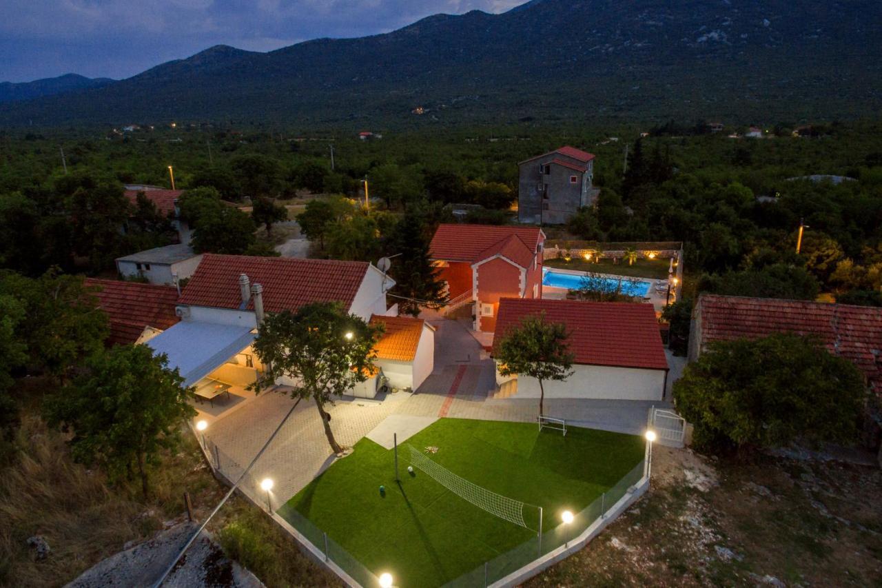 Luxury Villa Poquito Zagvozd Exterior photo